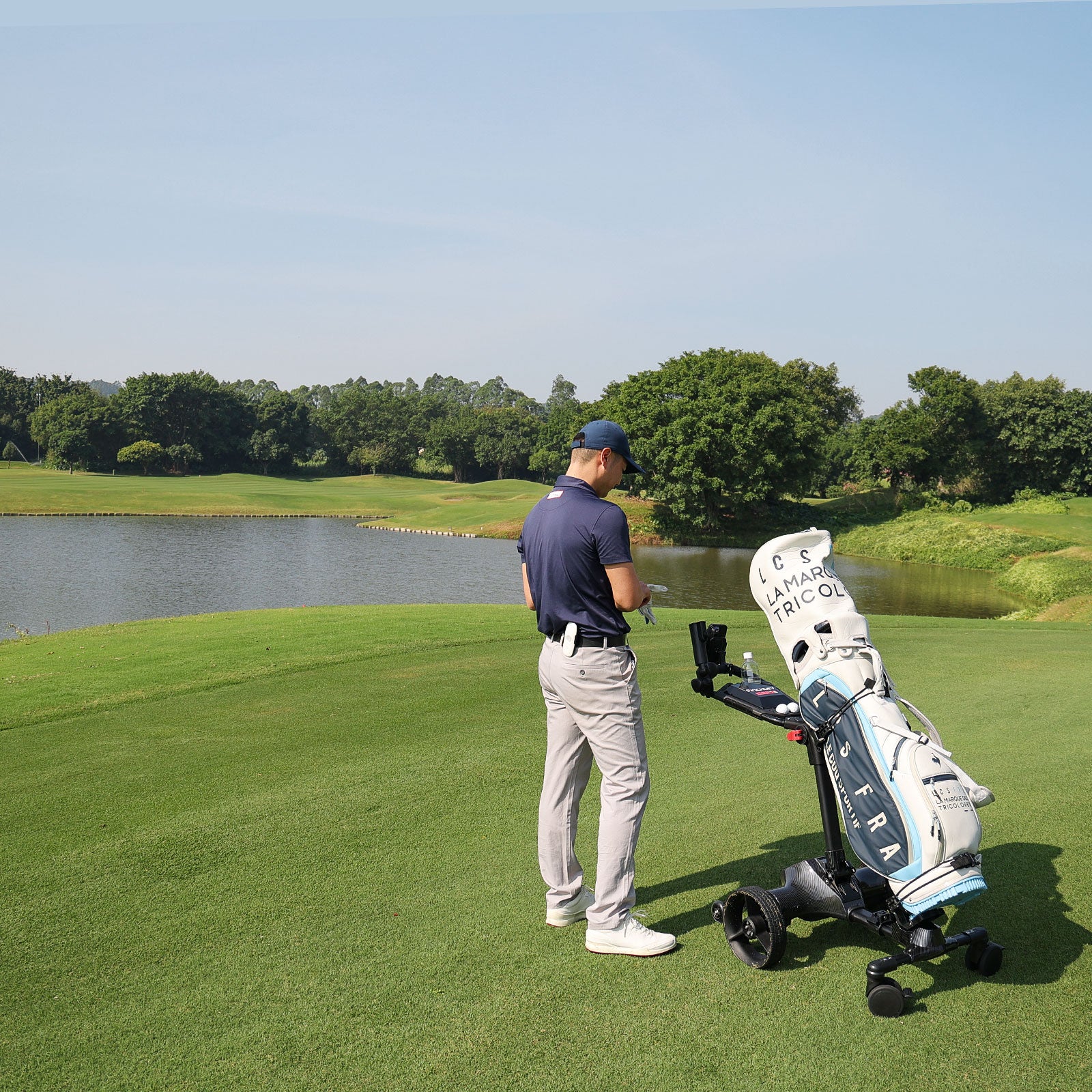 Manual mode operation of the golf cart, giving players control over movement and positioning